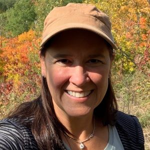 Meet your Posher, Becky